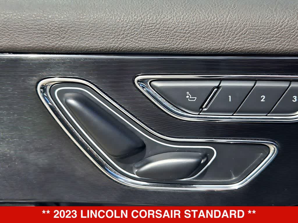 Thumbnail: 2023 Lincoln Corsair - 18