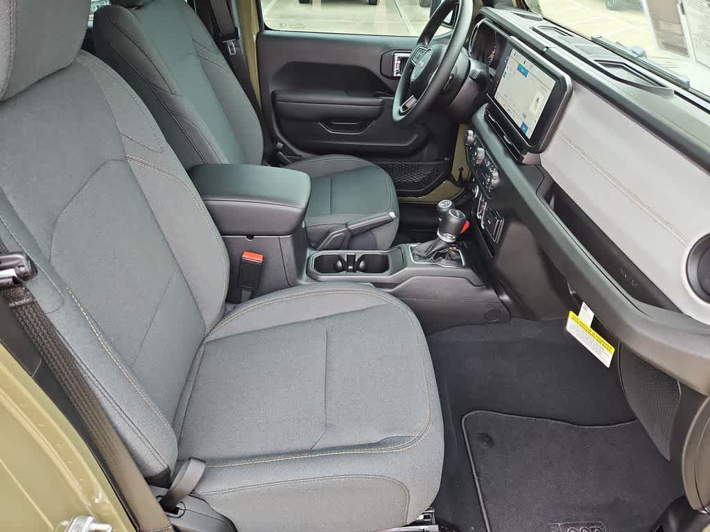 Thumbnail: 2026 Jeep Gladiator - 22