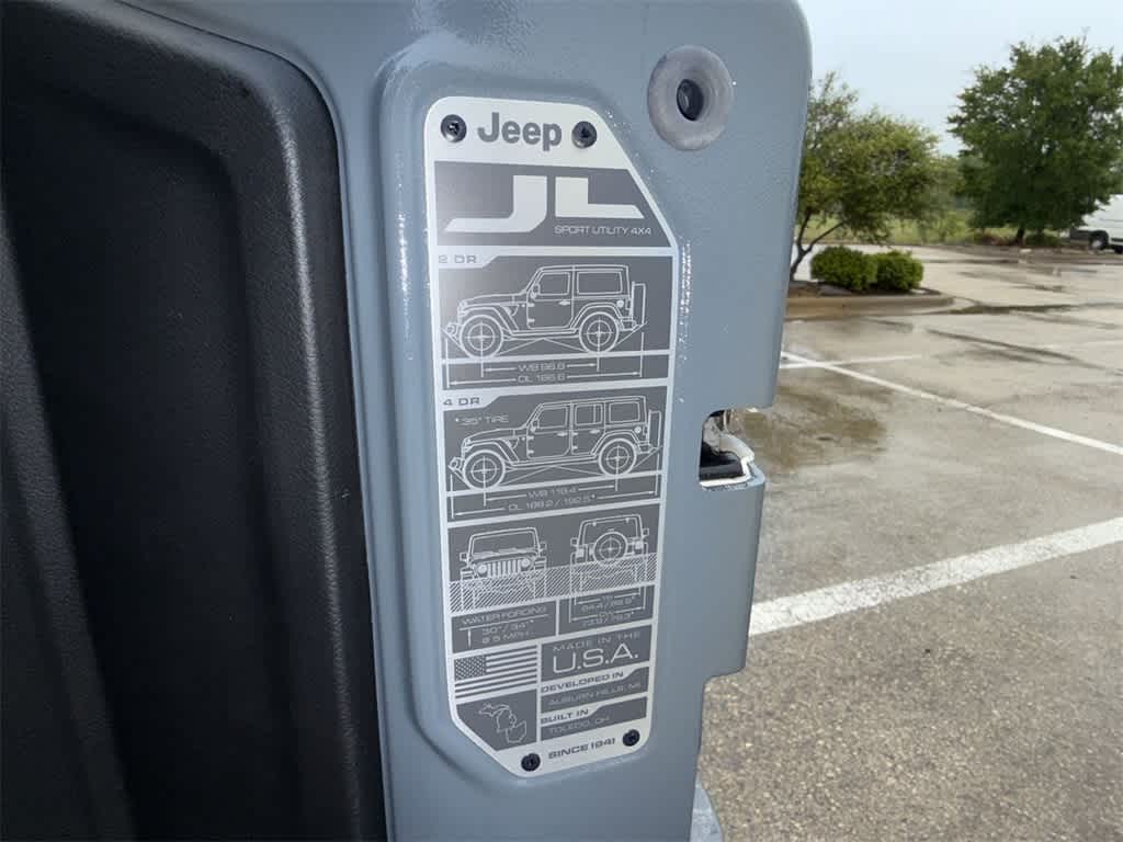 Thumbnail: 2025 Jeep Wrangler - 21