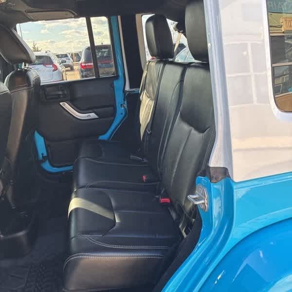 Thumbnail: 2017 Jeep Wrangler - 11