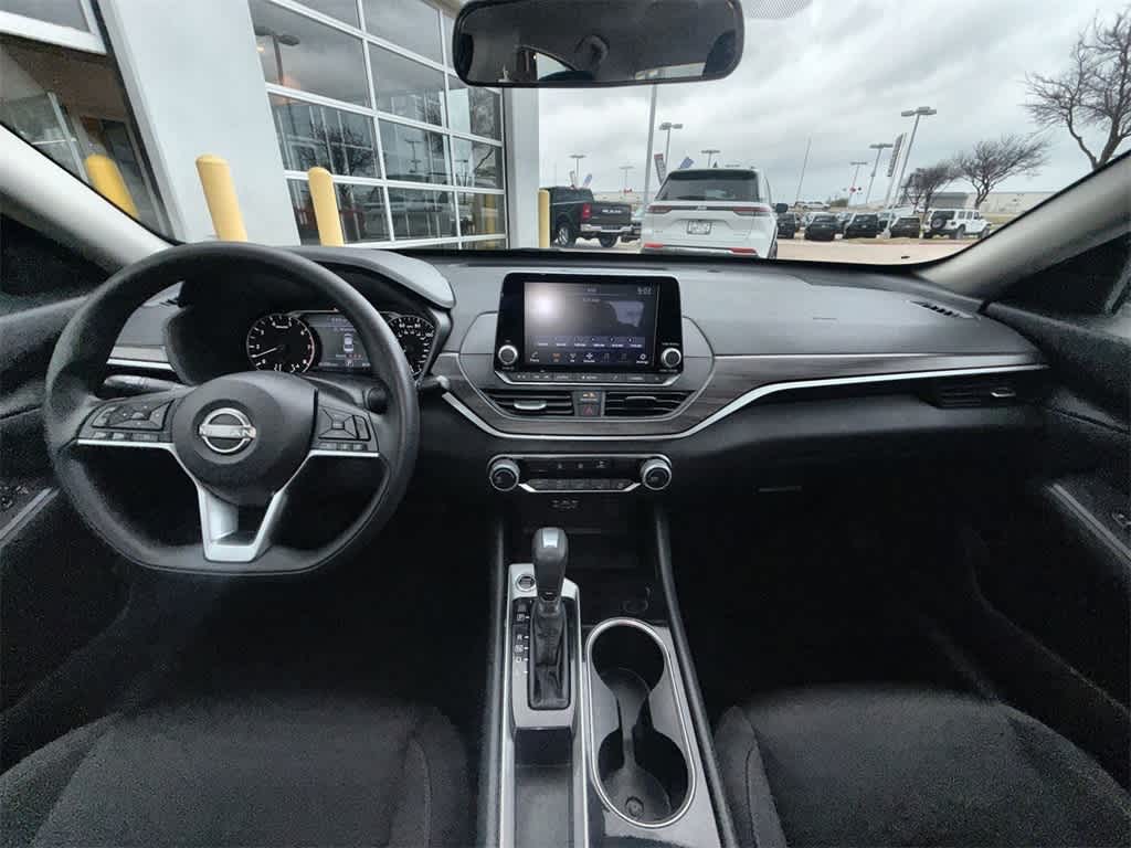 Thumbnail: 2024 Nissan Altima - 15