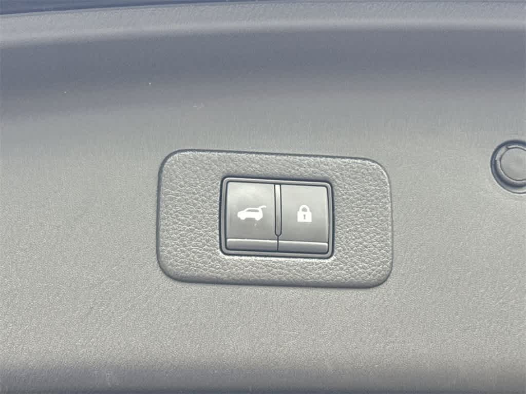 Thumbnail: 2023 Nissan Armada - 25