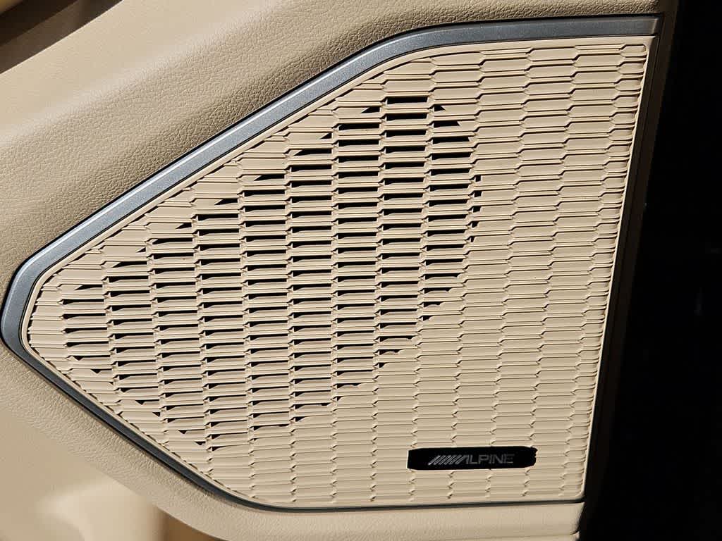 Thumbnail: 2022 Jeep Grand Cherokee - 31