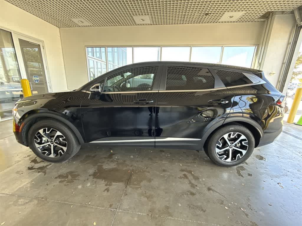 Thumbnail: 2024 Kia Sportage - 3