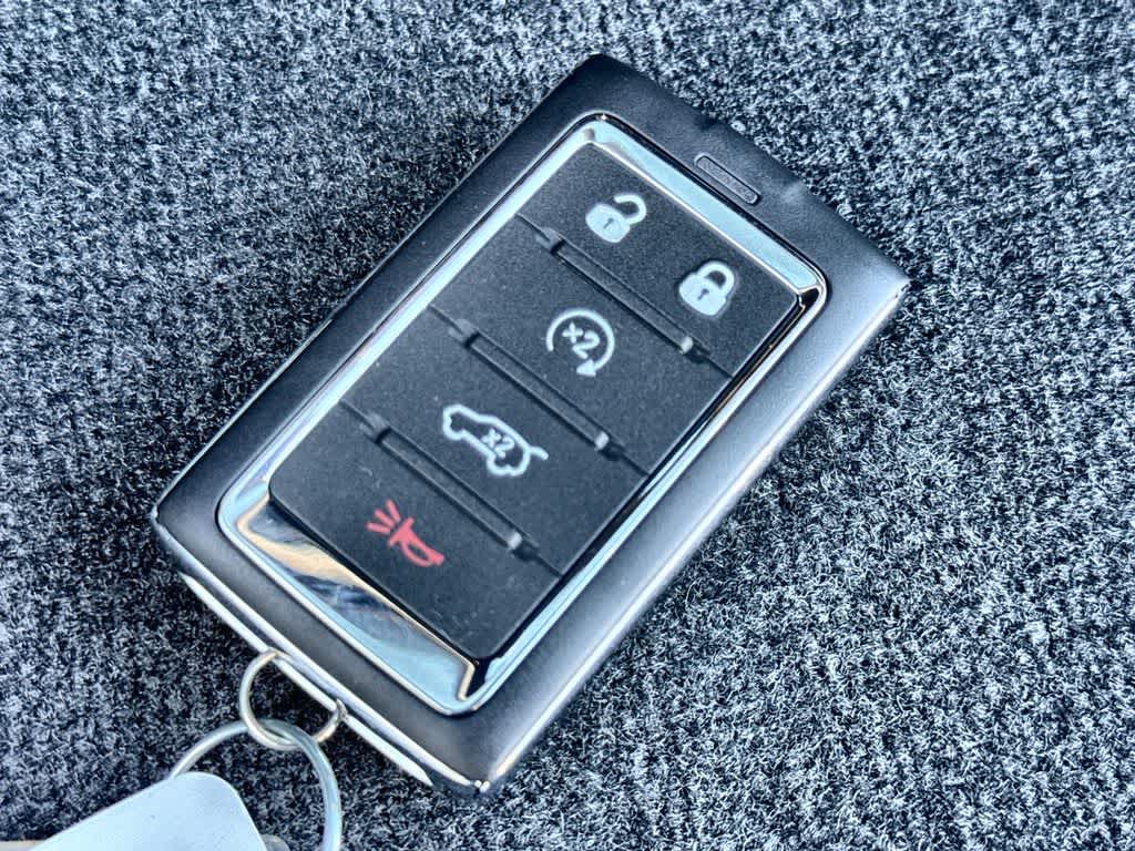 Thumbnail: 2025 Jeep Grand Cherokee - 22