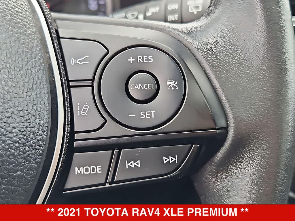 Thumbnail: 2021 Toyota RAV4 - 27