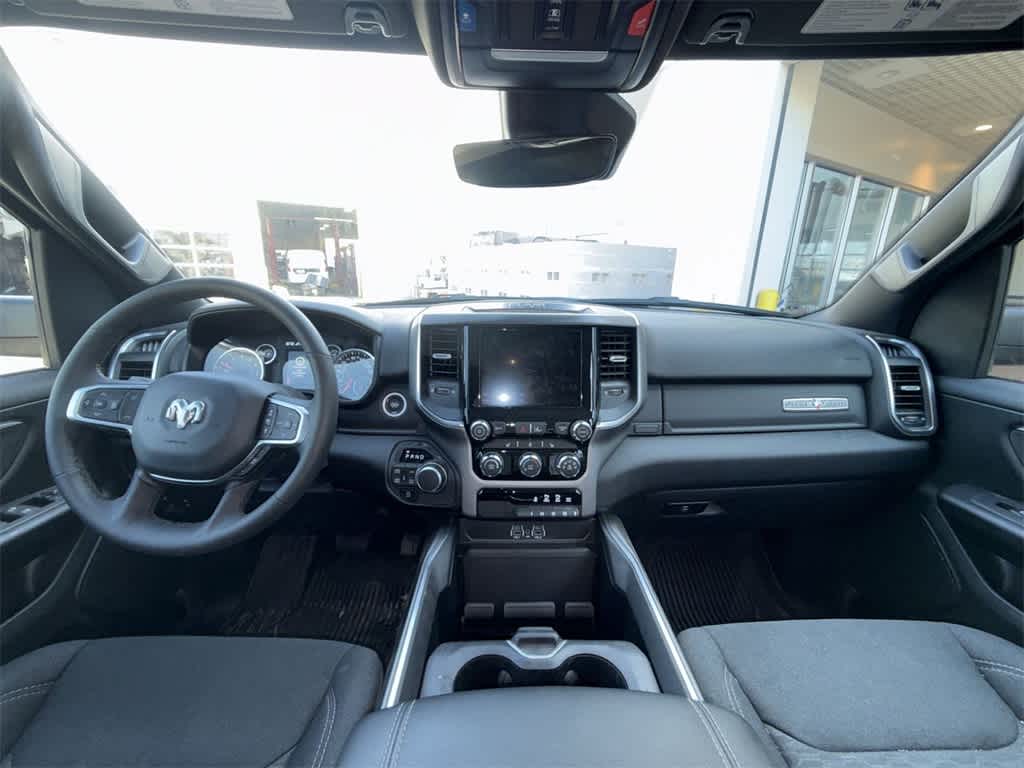 Thumbnail: 2025 RAM 1500 - 16