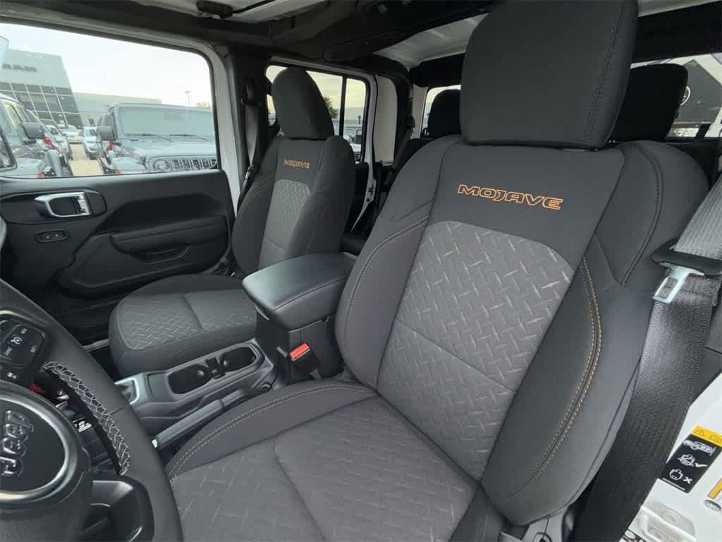 Thumbnail: 2025 Jeep Gladiator - 11