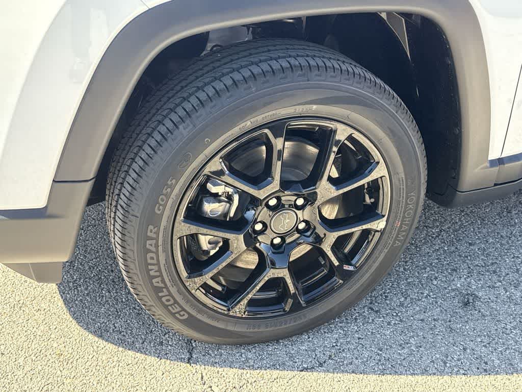 Thumbnail: 2026 Jeep Compass - 9