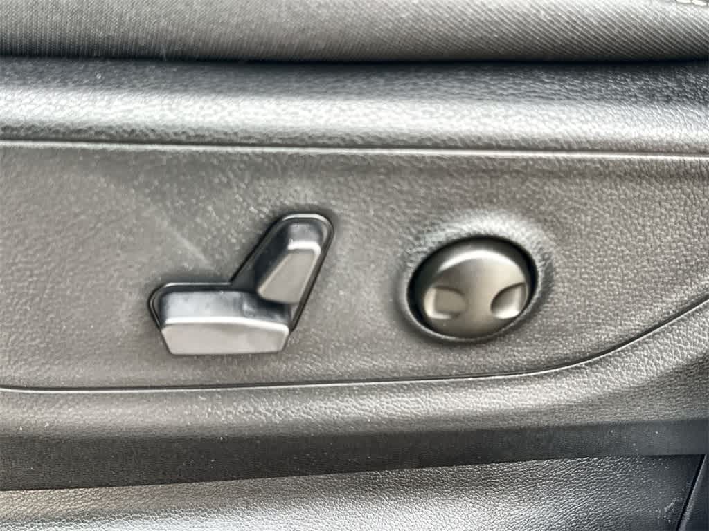 Thumbnail: 2026 RAM 1500 - 25