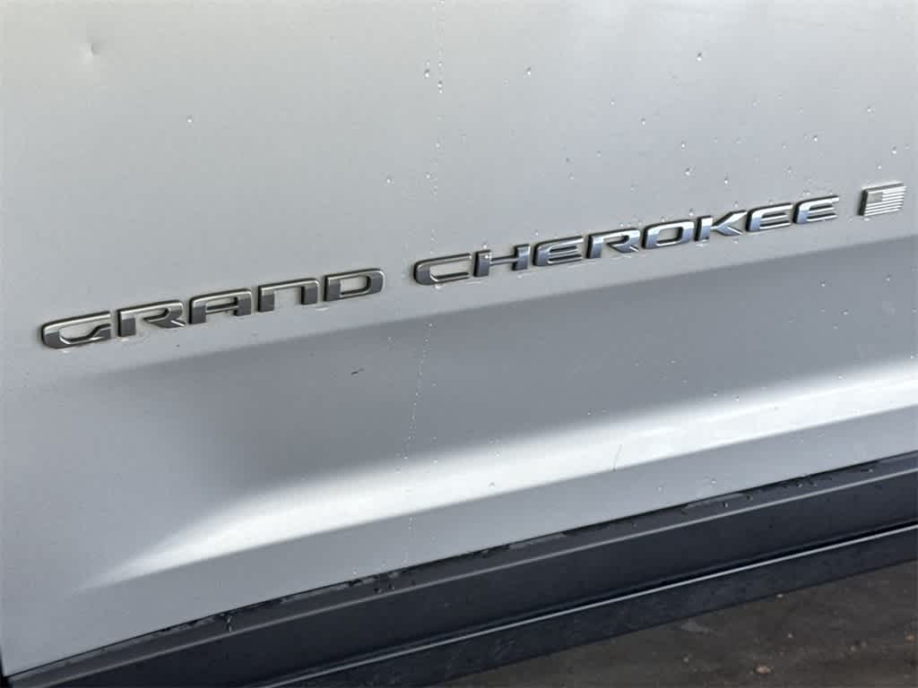 Thumbnail: 2023 Jeep Grand Cherokee - 8