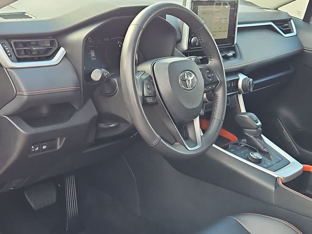 Thumbnail: 2024 Toyota RAV4 - 10