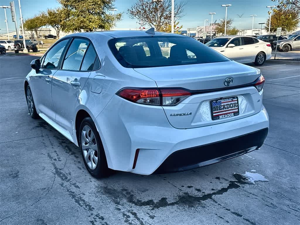 2023 Toyota Corolla LE photo 4