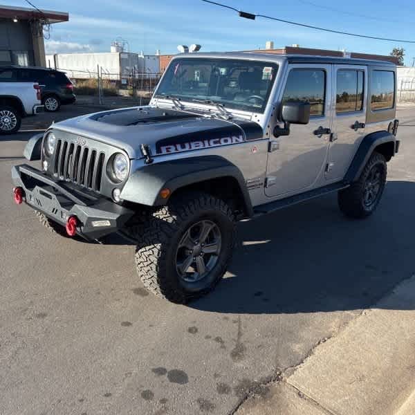 2017 Jeep Wrangler Unlimited Rubicon Recon photo 3