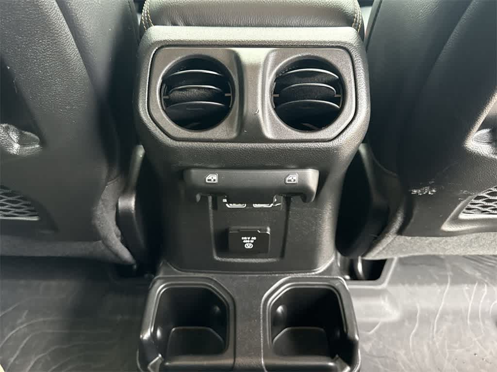 Thumbnail: 2025 Jeep Gladiator - 20