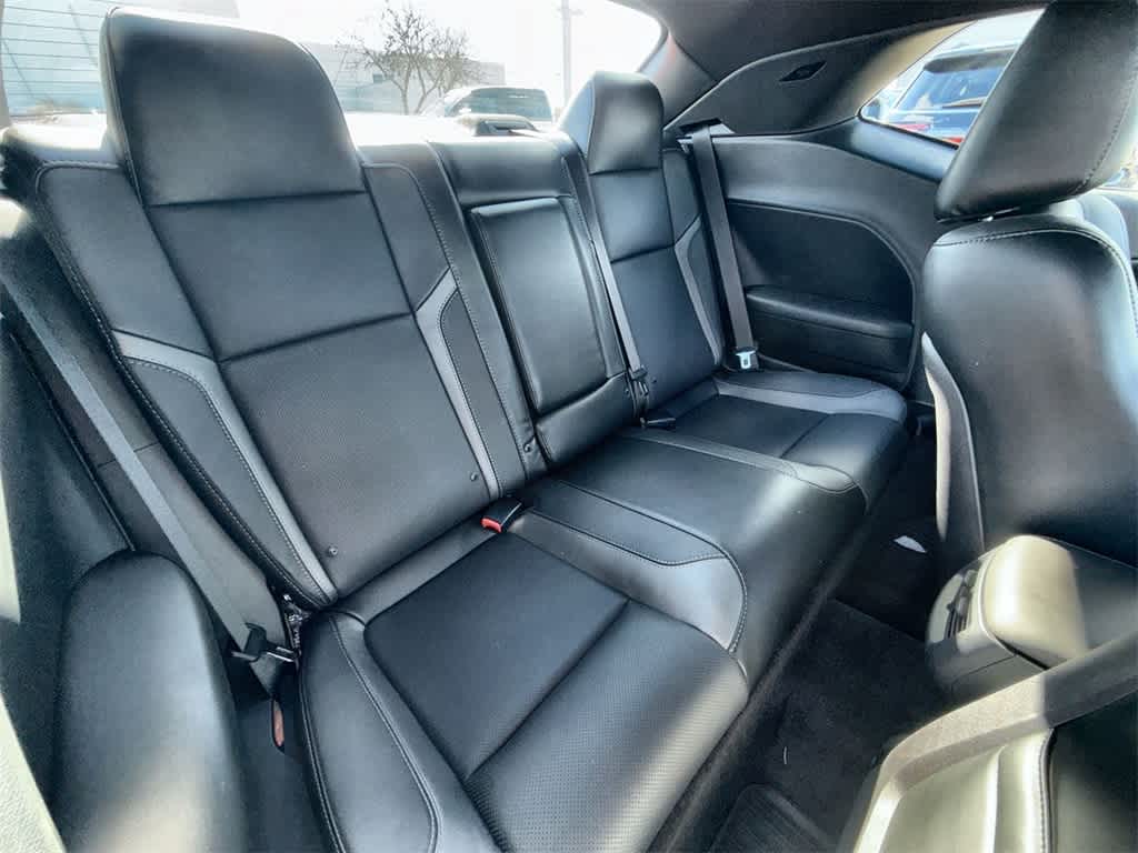 Thumbnail: 2016 Dodge Challenger - 12