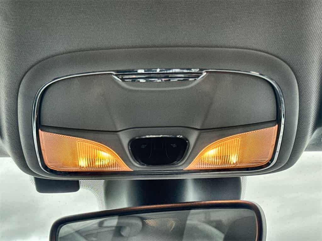 Thumbnail: 2022 Jeep Cherokee - 21