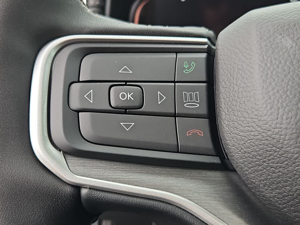 Thumbnail: 2026 Jeep Grand Wagoneer - 26