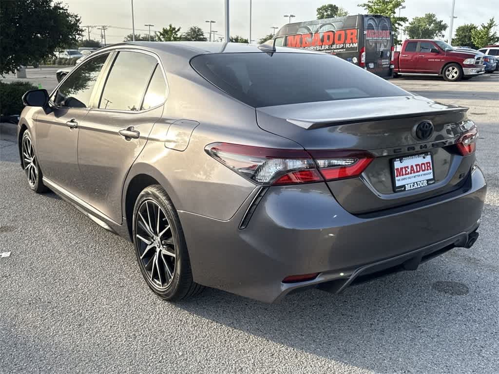 Thumbnail: 2022 Toyota Camry - 4