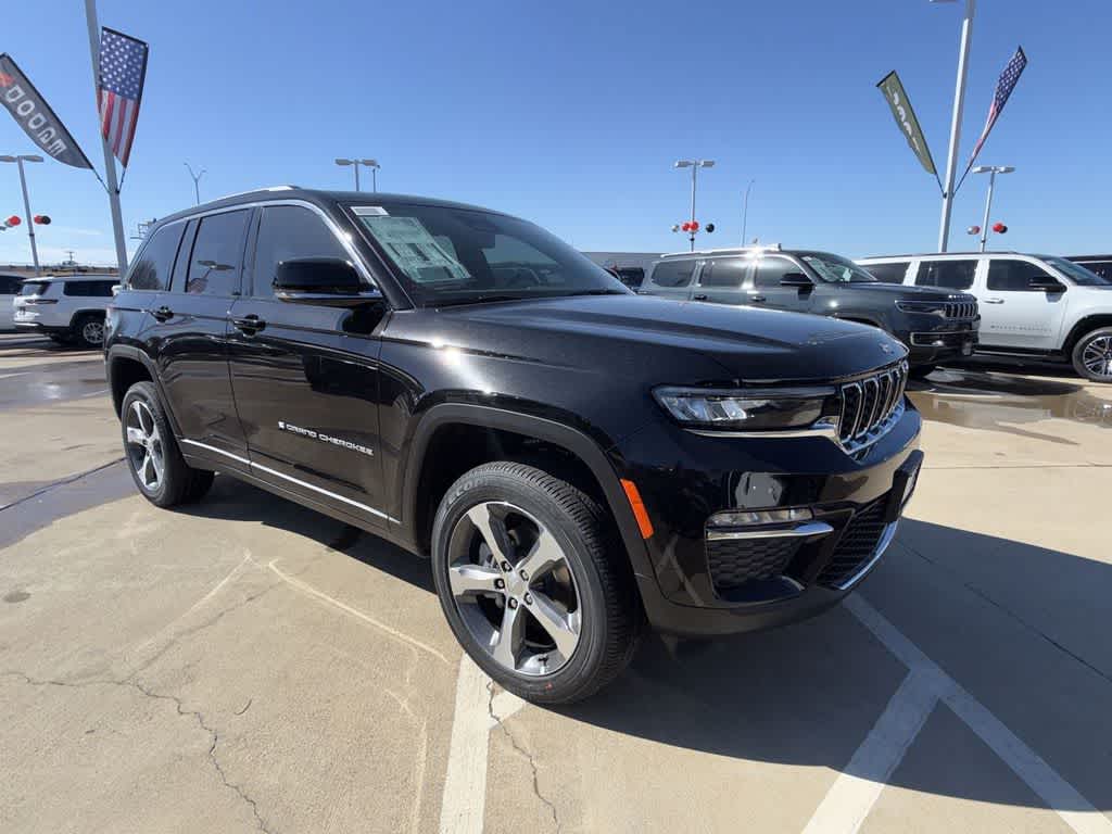 Thumbnail: 2025 Jeep Grand Cherokee - 6