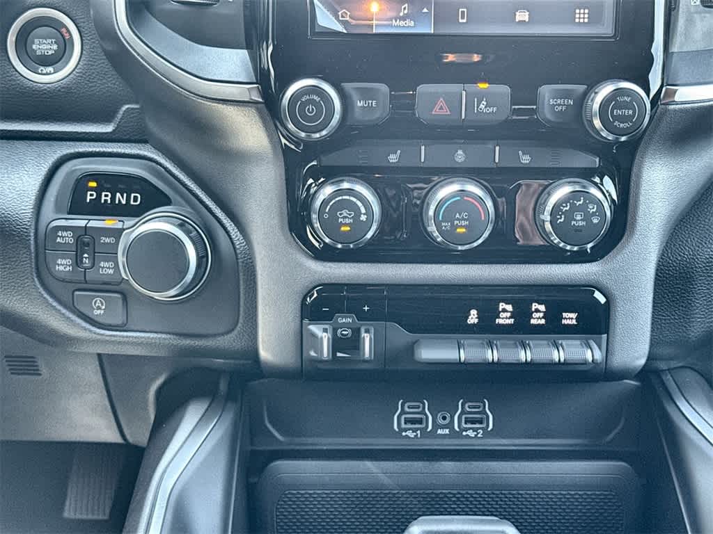 Thumbnail: 2026 RAM 1500 - 18