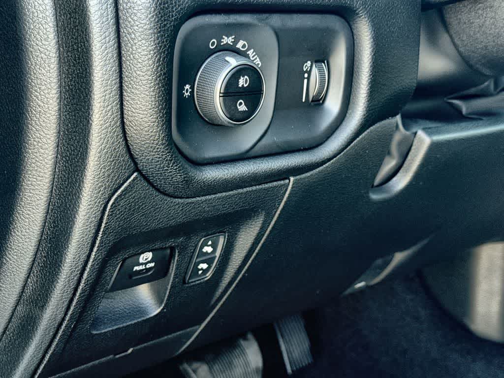 Thumbnail: 2026 RAM 1500 - 21