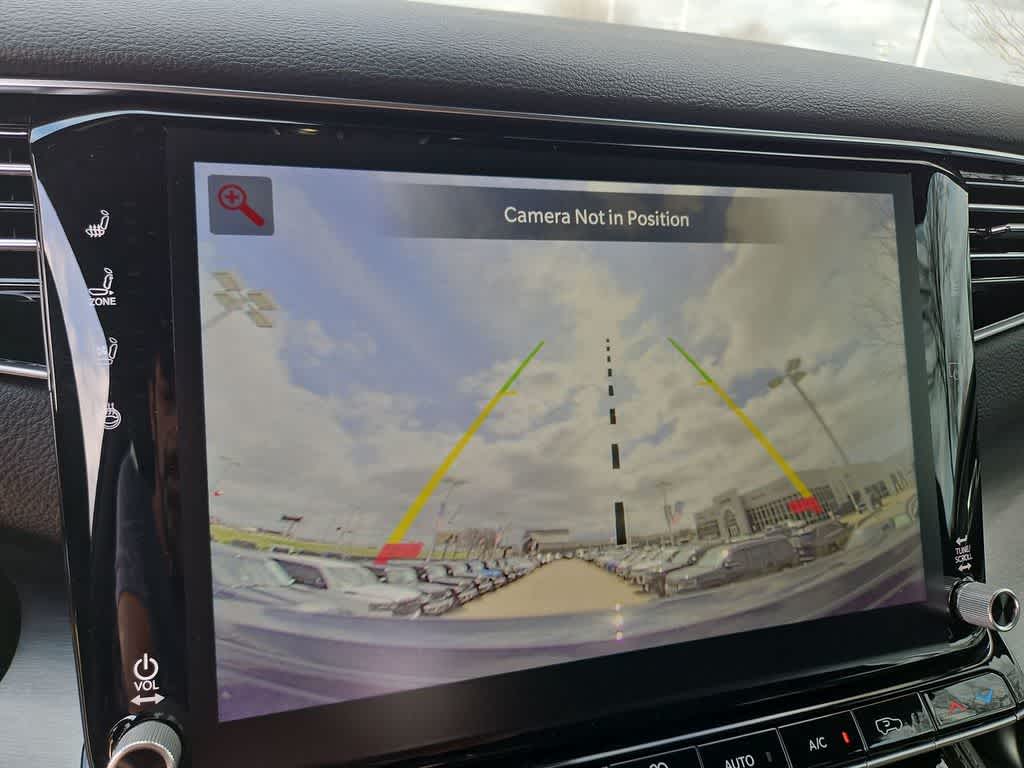 Thumbnail: 2026 Jeep Grand Wagoneer - 27