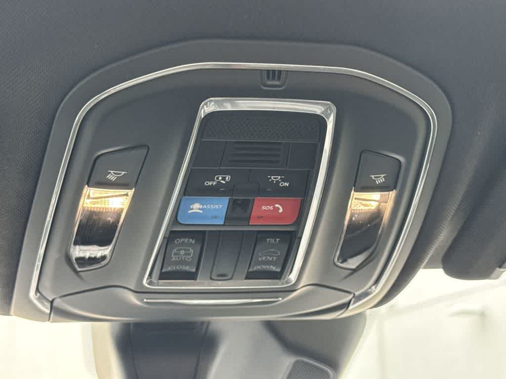 Thumbnail: 2025 Jeep Grand Cherokee - 20