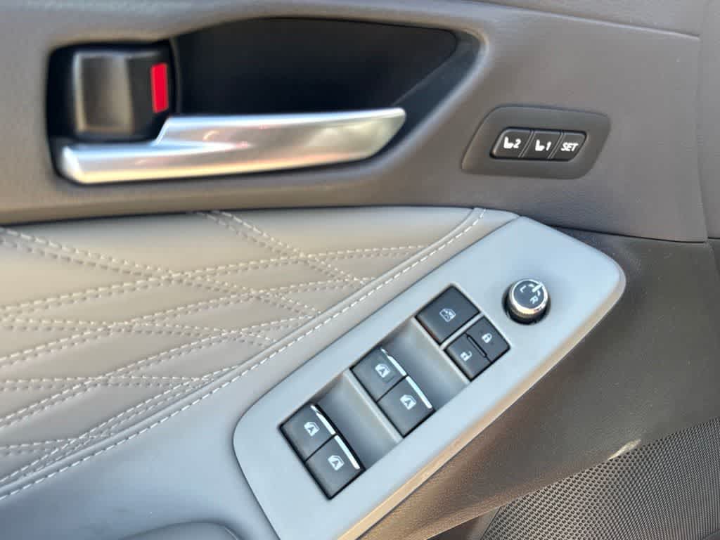 Thumbnail: 2021 Toyota Avalon - 13