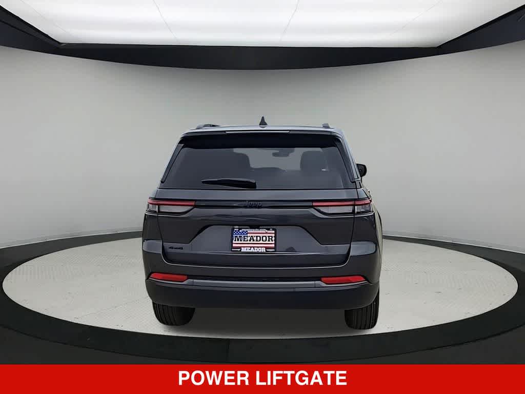 Thumbnail: 2026 Jeep Grand Cherokee - 7
