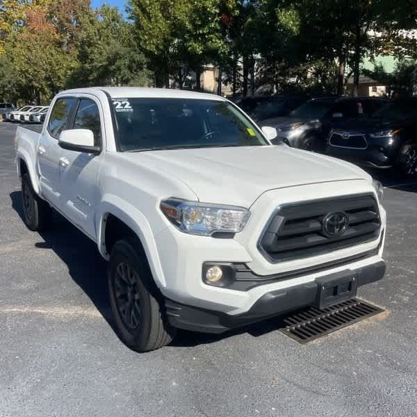 2022 Toyota Tacoma SR5 V6 photo 3