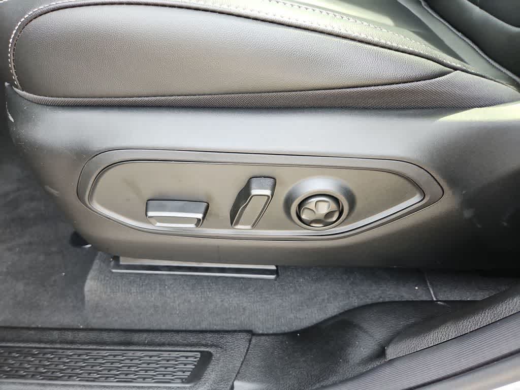 Thumbnail: 2026 Jeep Grand Cherokee - 18