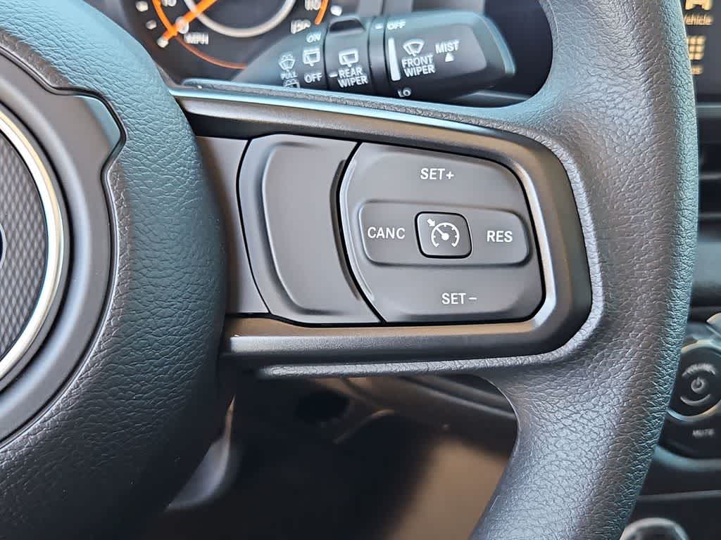 Thumbnail: 2026 Jeep Wrangler - 26