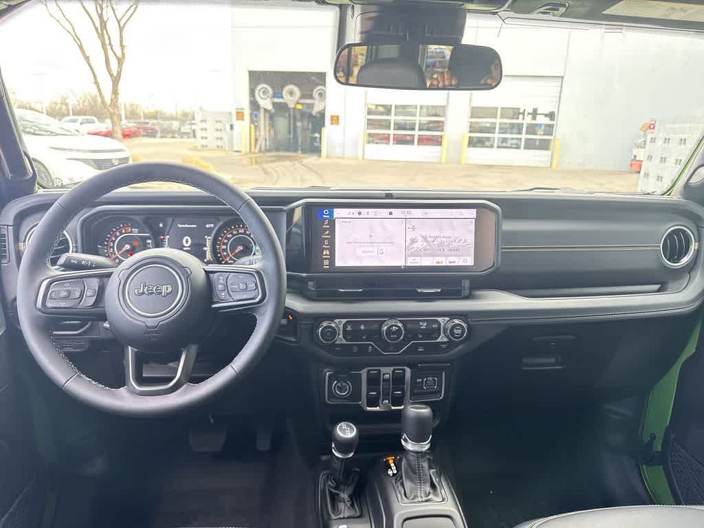 Thumbnail: 2025 Jeep Gladiator - 14