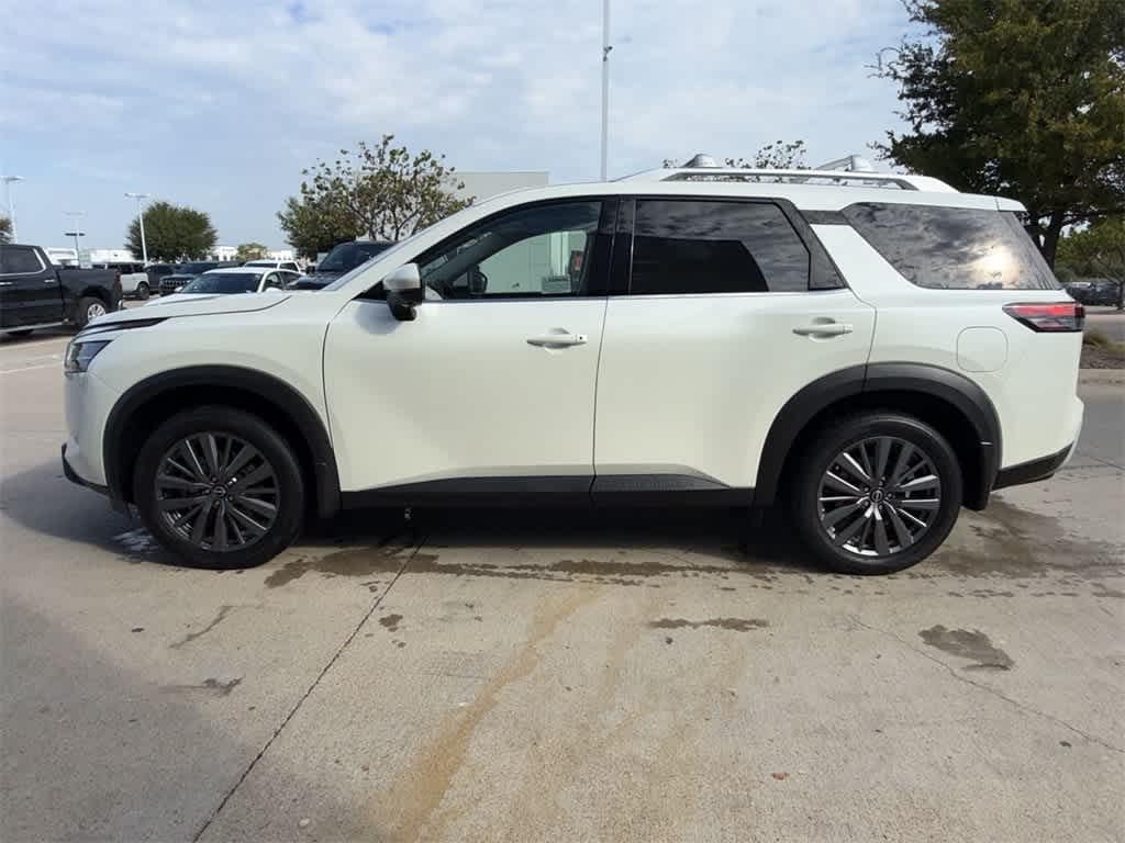 Used 2023 Nissan Pathfinder SL SUV