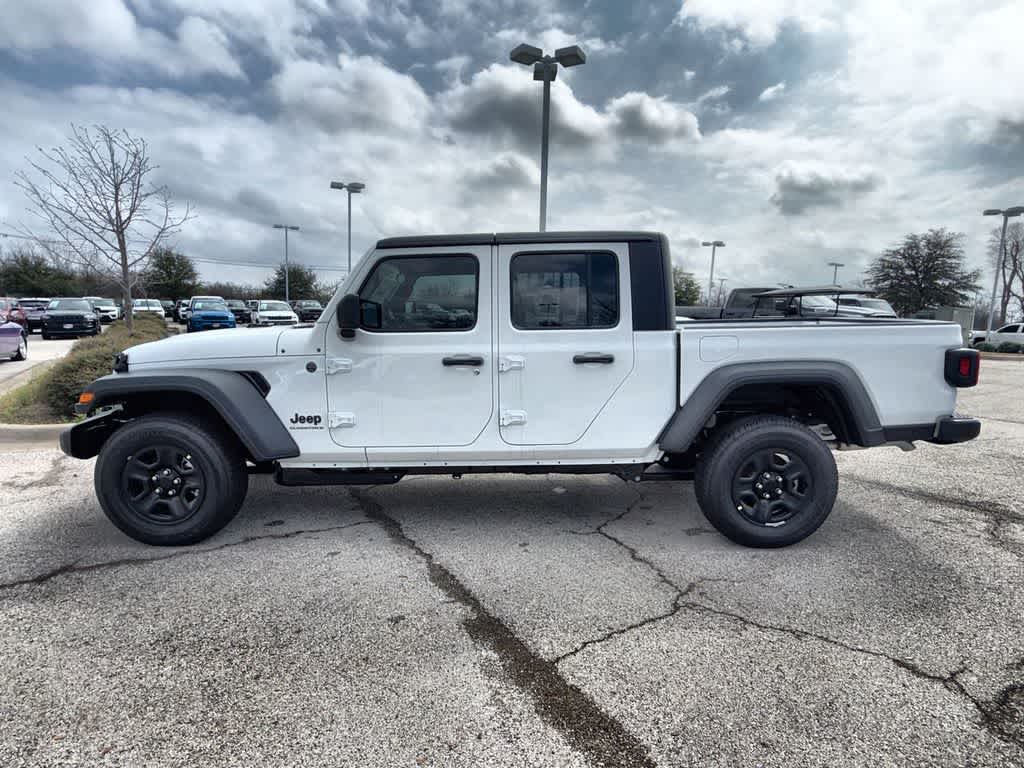 Thumbnail: 2026 Jeep Gladiator - 3