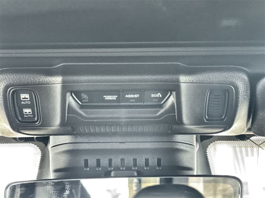 Thumbnail: 2025 Jeep Wrangler - 19