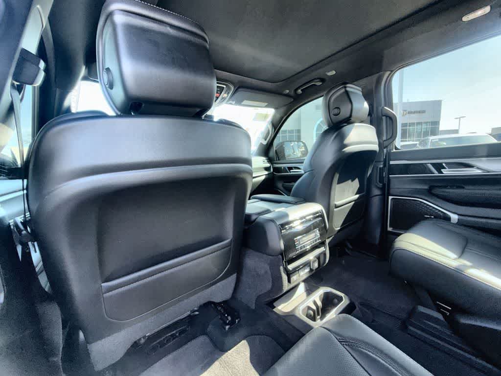 Thumbnail: 2026 Jeep Grand Wagoneer - 12