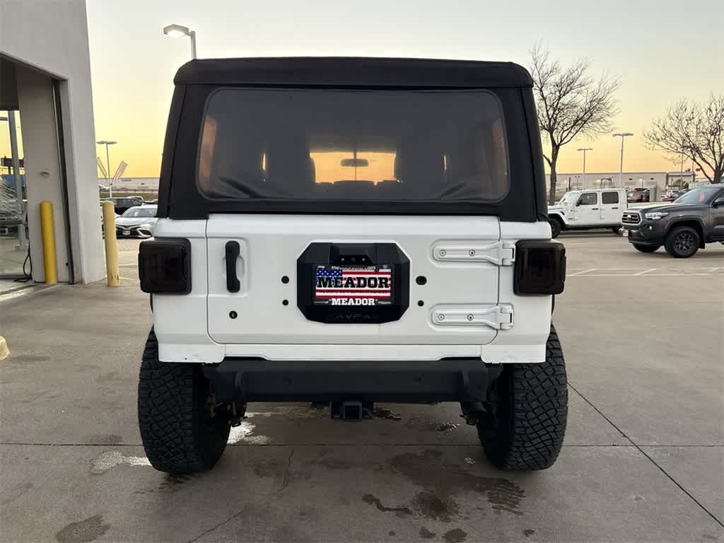 Thumbnail: 2019 Jeep Wrangler - 5