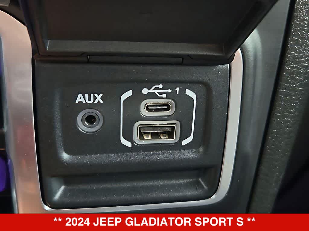 Thumbnail: 2024 Jeep Gladiator - 30