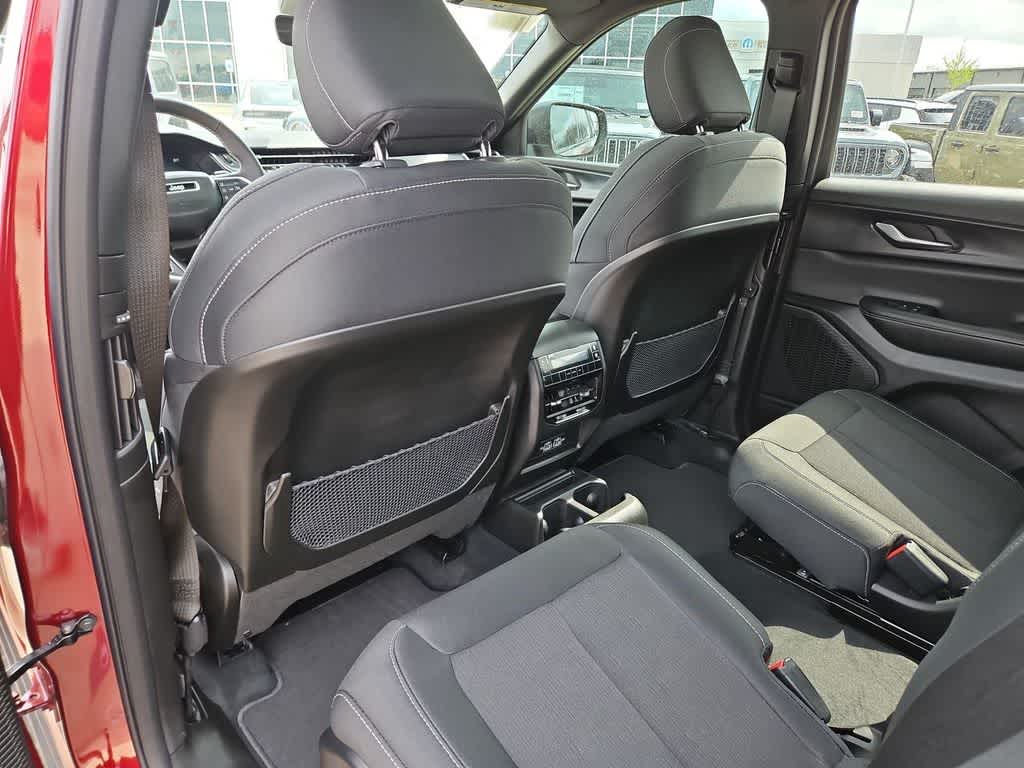 Thumbnail: 2025 Jeep Grand Cherokee L - 18