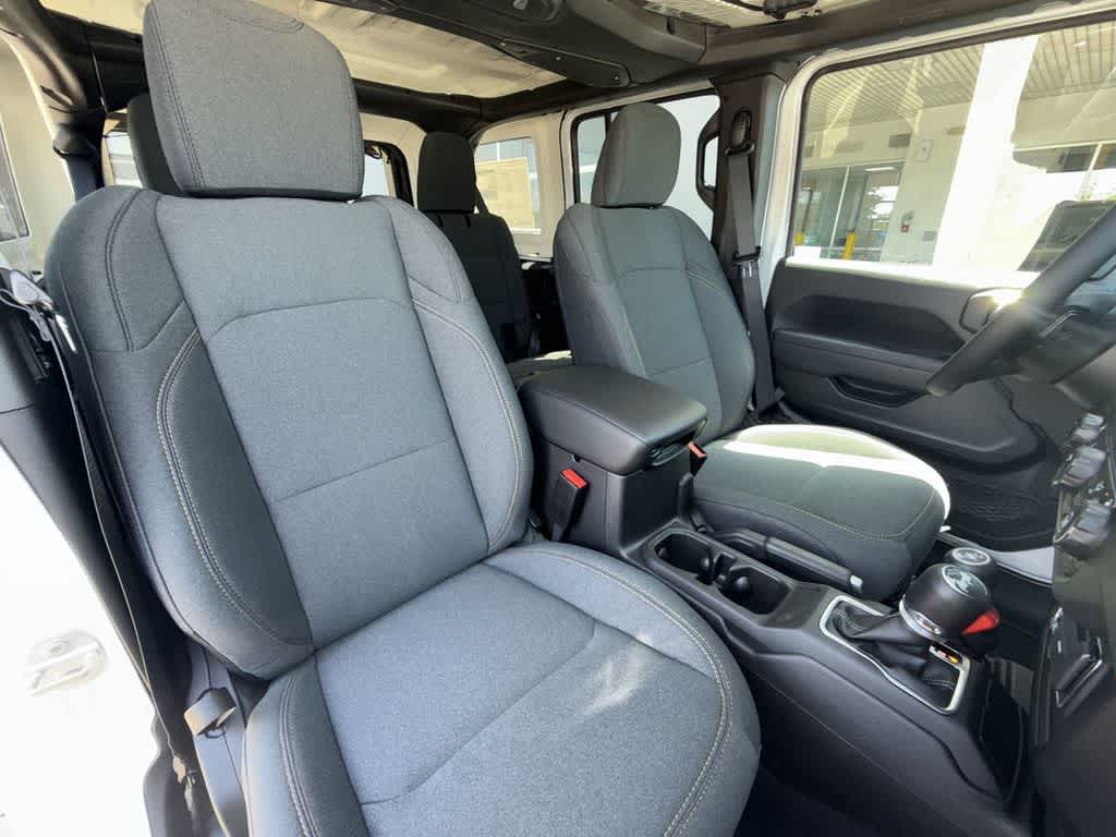 Thumbnail: 2025 Jeep Wrangler - 13