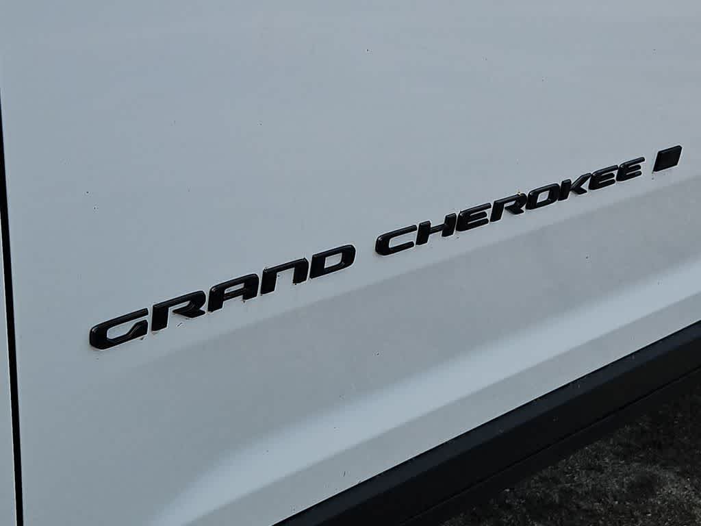 Thumbnail: 2026 Jeep Grand Cherokee - 13