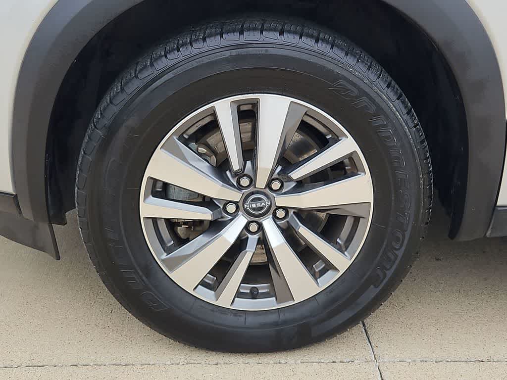 Thumbnail: 2023 Nissan Pathfinder - 14