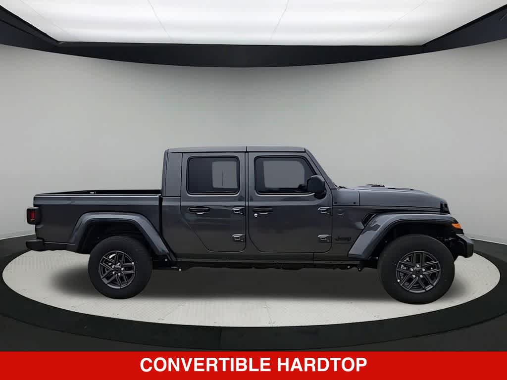 Thumbnail: 2026 Jeep Gladiator - 9