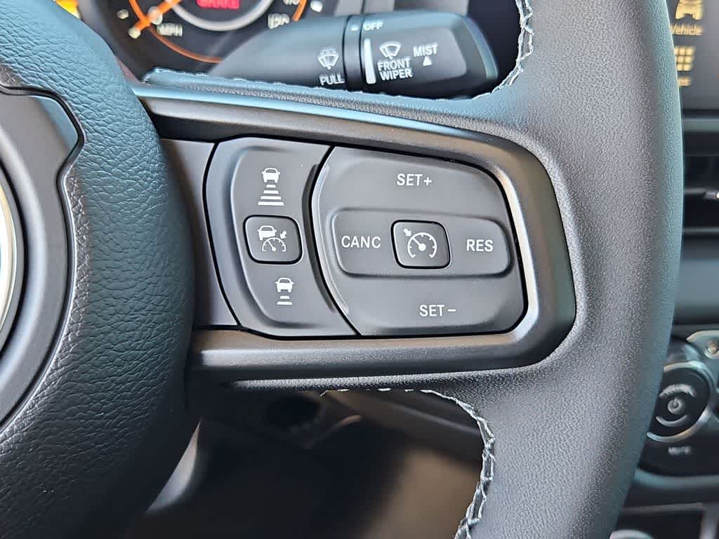 Thumbnail: 2026 Jeep Gladiator - 25