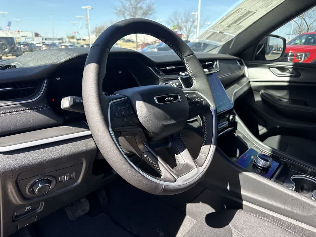 Thumbnail: 2026 Jeep Grand Cherokee - 2