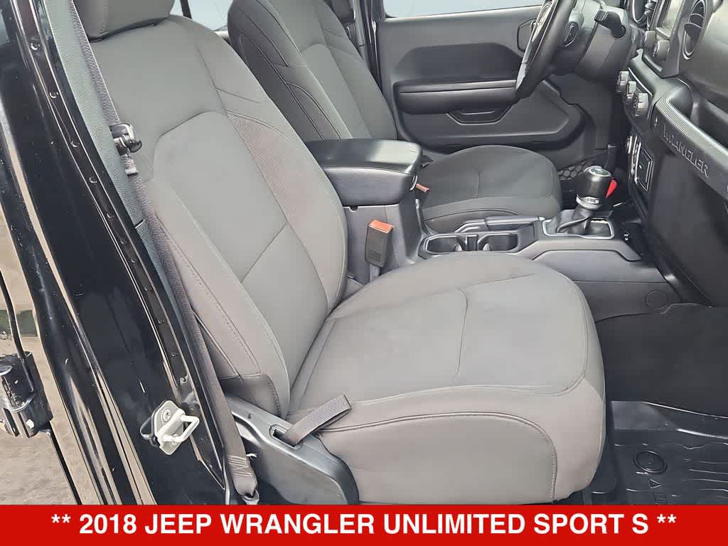 Thumbnail: 2018 Jeep Wrangler - 22