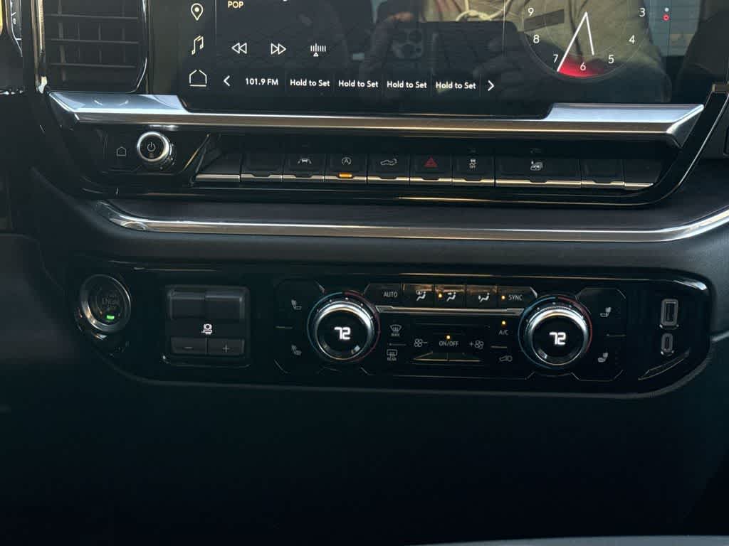 Thumbnail: 2025 GMC Sierra 1500 - 17