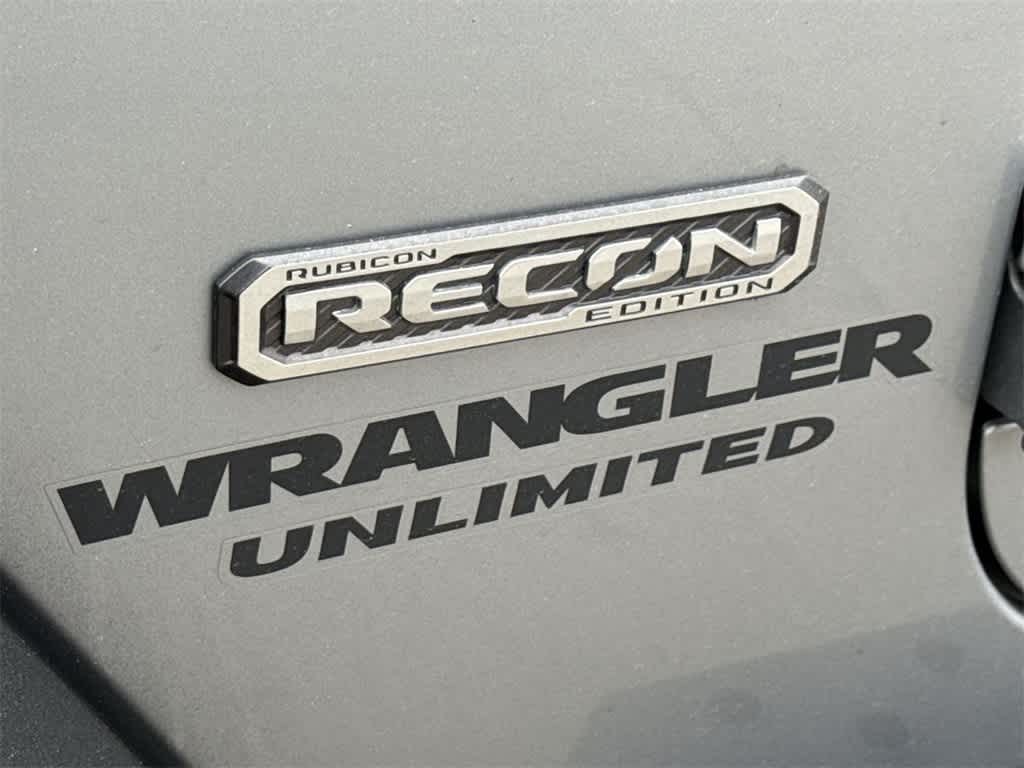 Thumbnail: 2017 Jeep Wrangler - 9